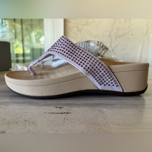 Vionic Flip Flops Embellished Rhinestone - Tiders Lavender - Picture 3 of 5
